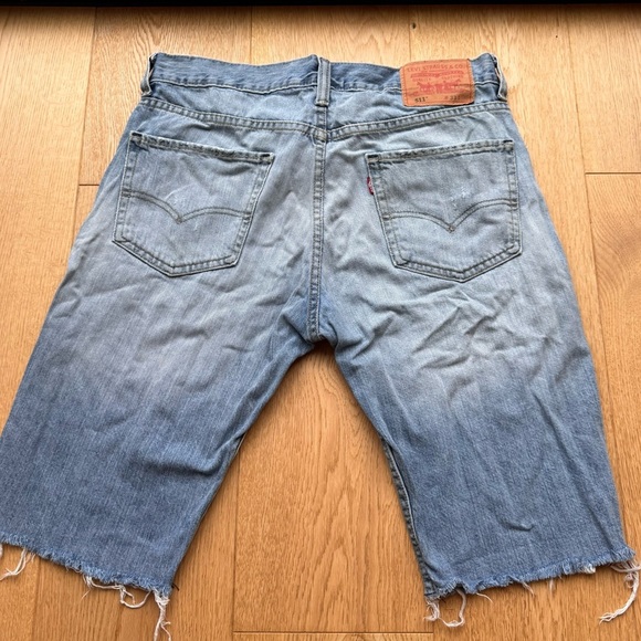 Levi's 511 Light Blue Denim Shorts frayed hem - 33 - Picture 4 of 16